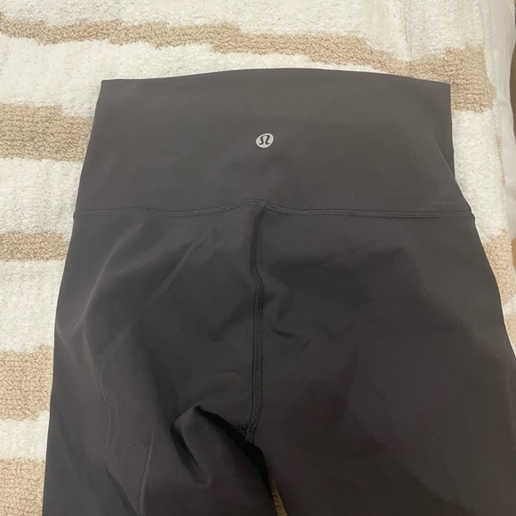 Lululemon cropped leggings - Picture 4 of 4